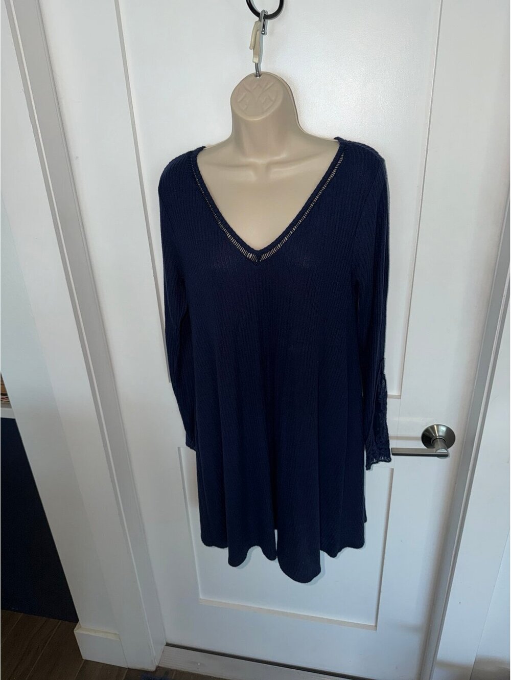 ALYA Sweater dress Country long sleeve lace boho medium fits large NAVY V NECK
